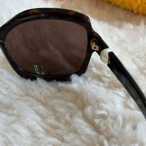 CHANEL Brown Tortoise Sunglasses